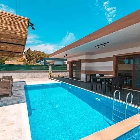 Villa Portakal Cicegi 1 *